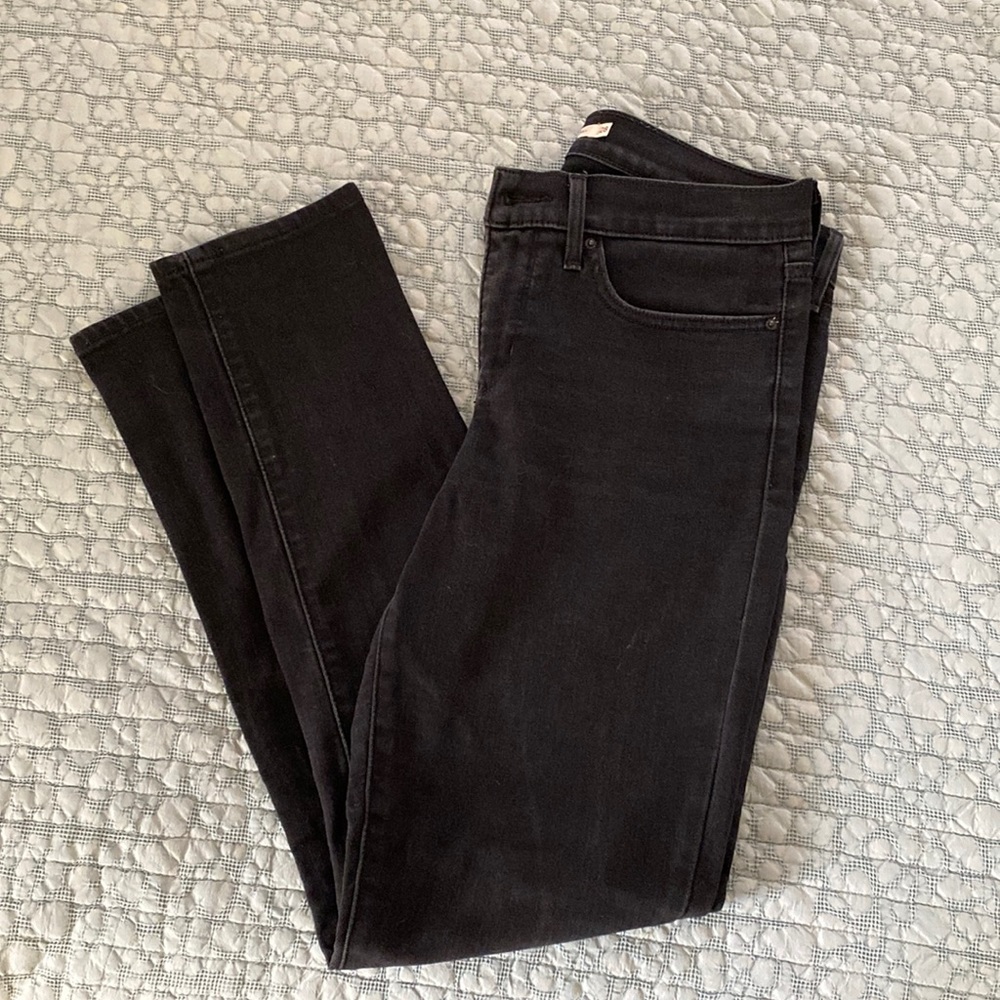 Black Levi’s 311 Shaping Skinny Jeans